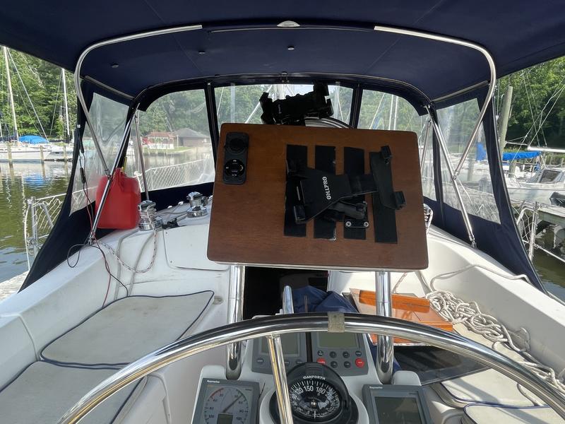 Hunter 356