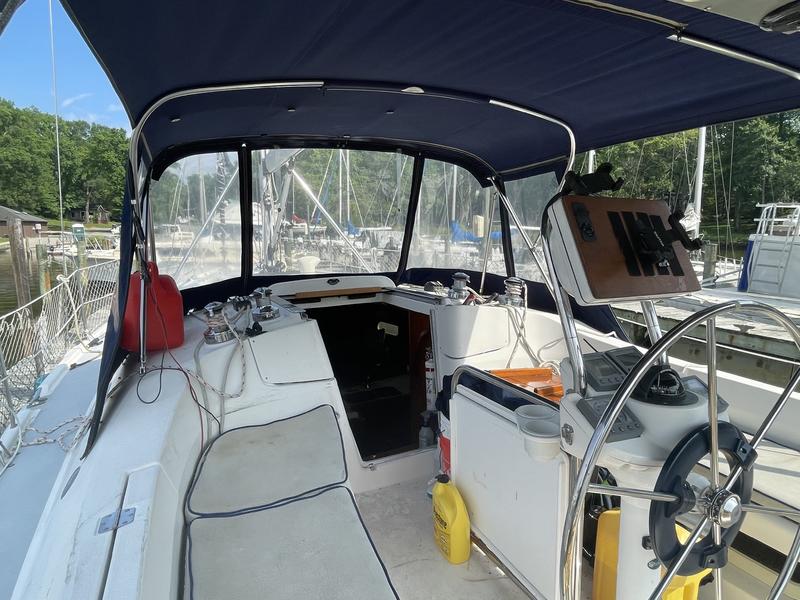 Hunter 356
