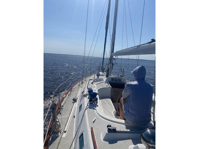 TaShing Yacht Taswell 43