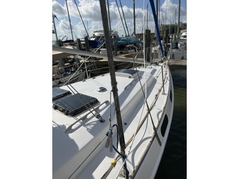 Morgan Out Islander sloop