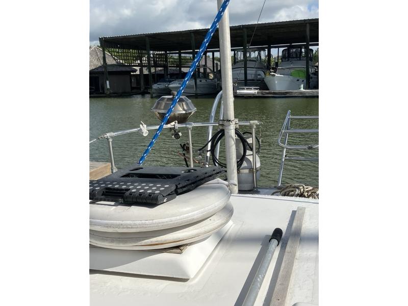 Morgan Out Islander sloop