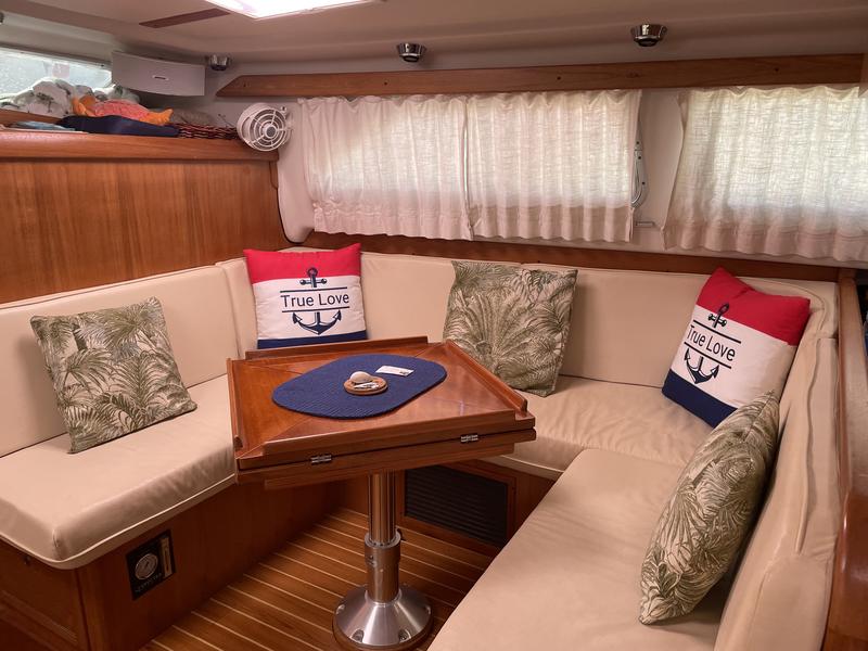 Catalina CM440