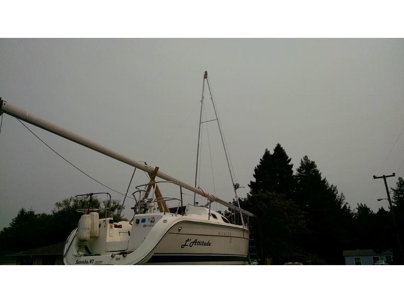 Hunter 27