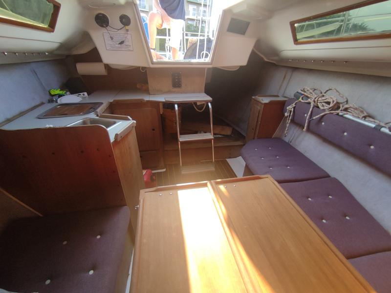Hunter 27