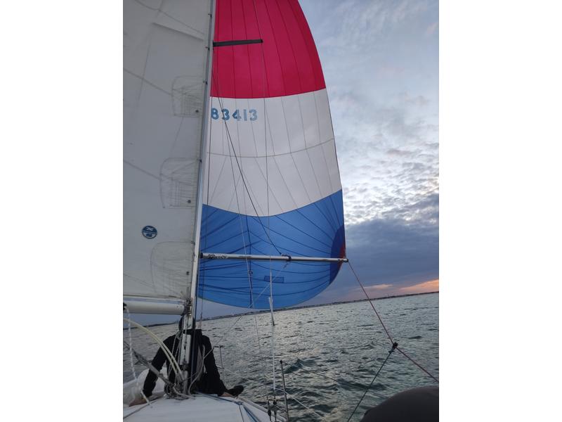 Hunter 27