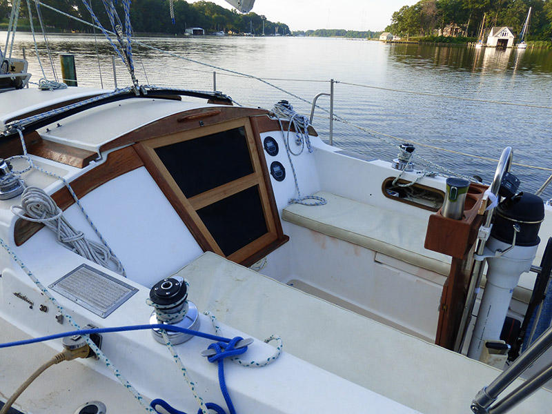 Catalina 30 MkI TR BS FK & dinghy w/motor