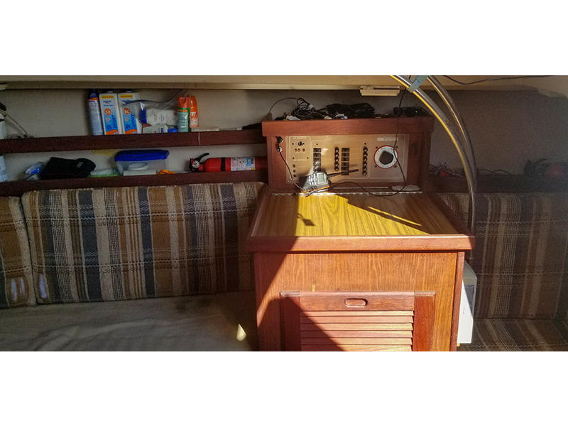 Catalina 30 MkI TR BS FK & dinghy w/motor