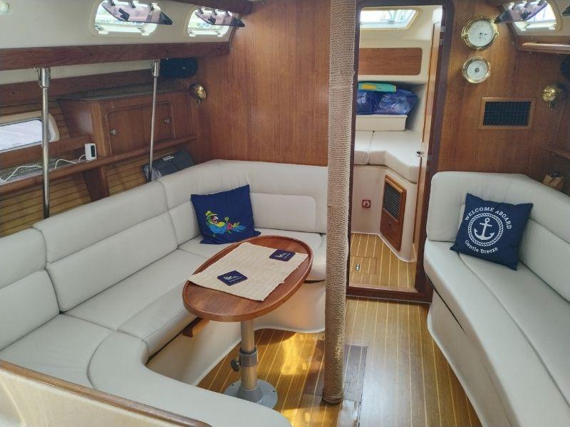 Catalina 380