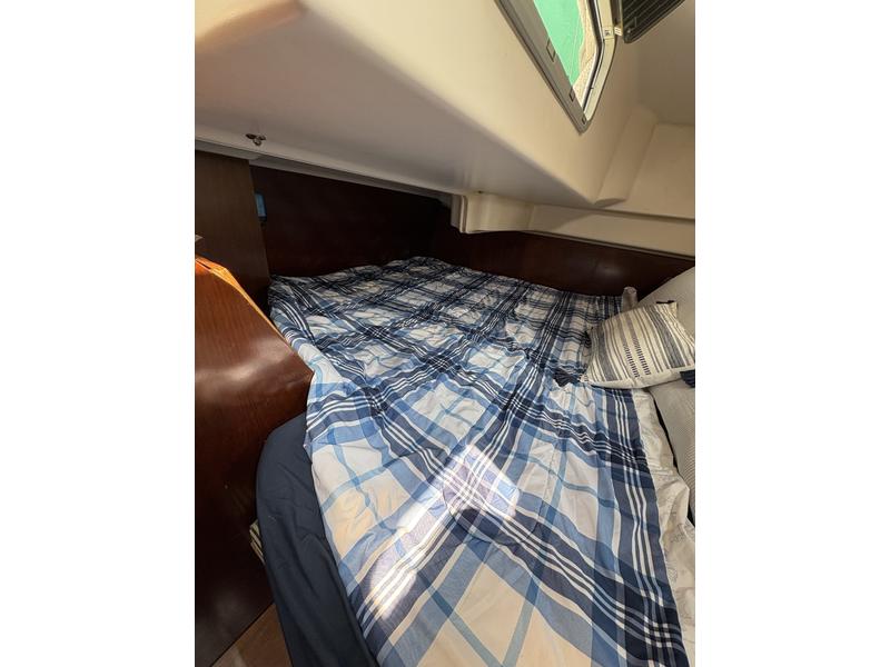 Beneteau Oceanis 381