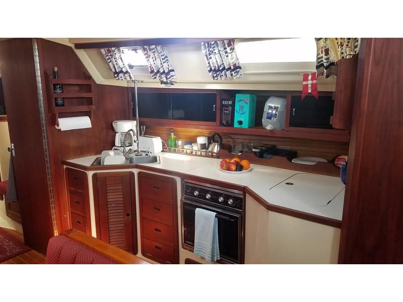 Catalina 42 