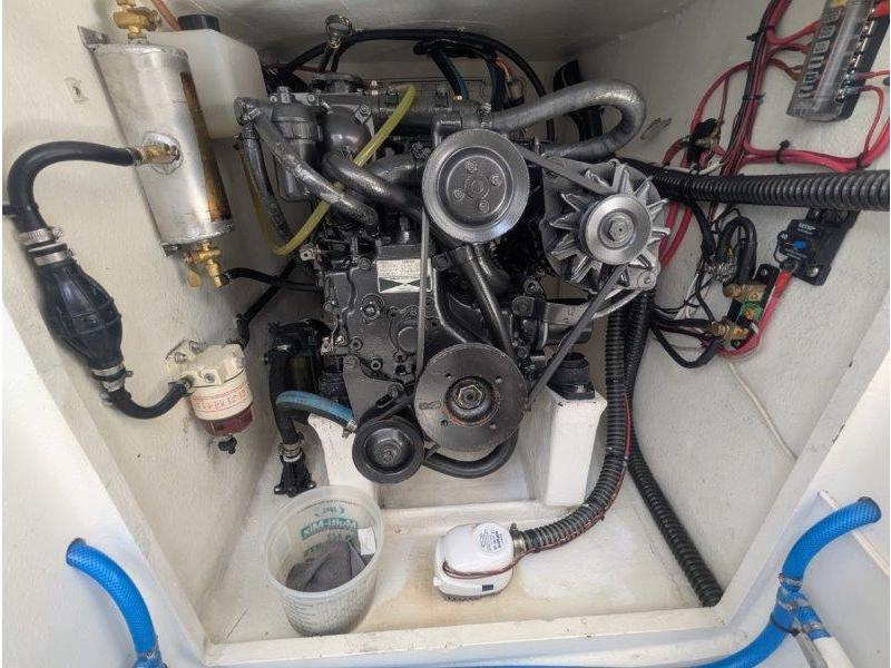 Chislett's Boating Mirage 338