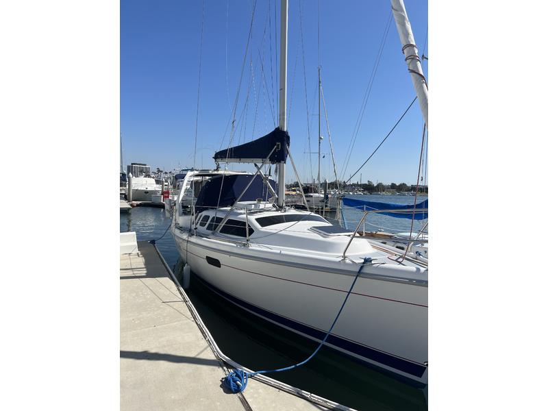 1999 Hunter 310 located in California for sale