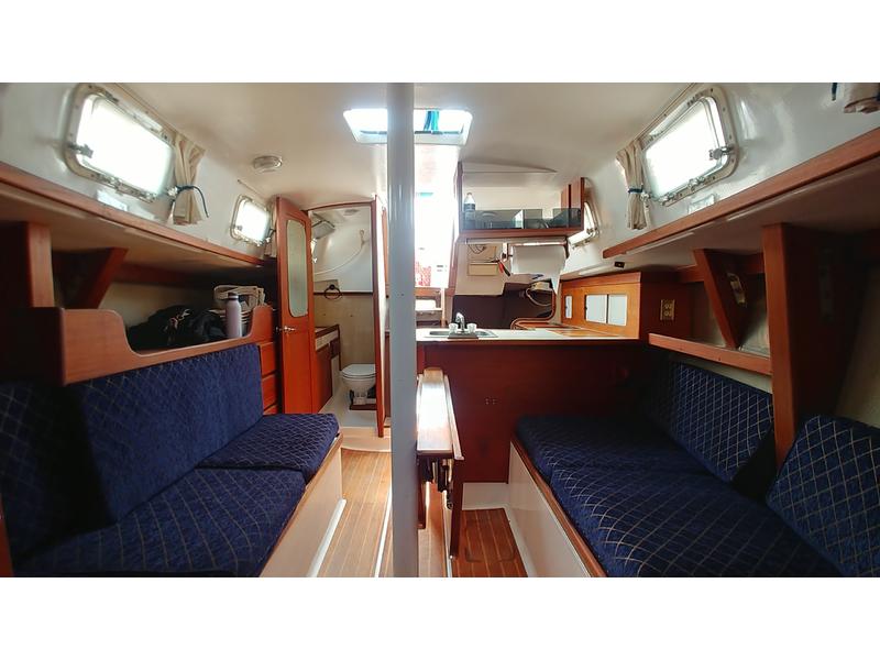 Hunter 33