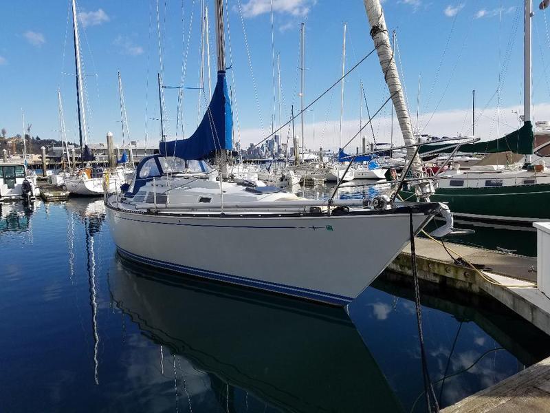 1983 C&C 37 located in Washington for sale