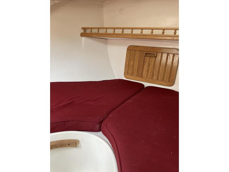 1995 Menger 19' Catboat 