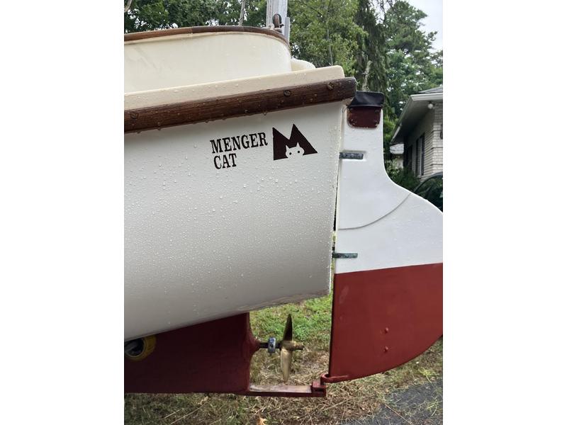 1995 Menger 19' Catboat 
