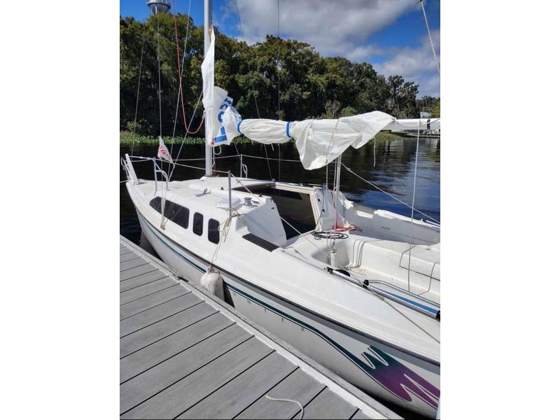 Hunter 23.5