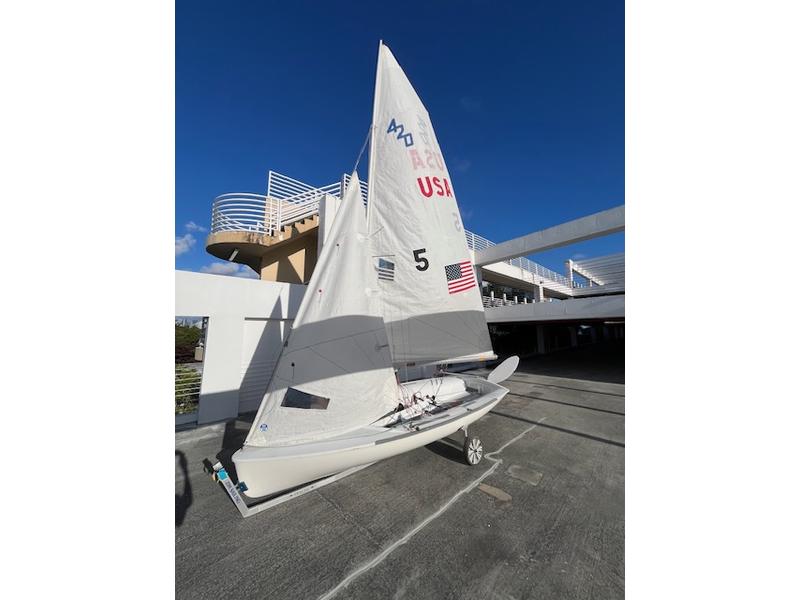 2015 Nautivela i420 located in Florida for sale