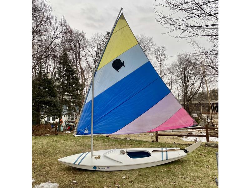 2004 Vanguard Sunfish Sailboat located in New York for sale
