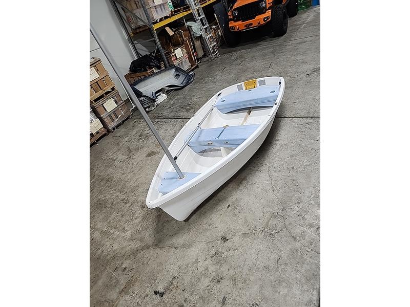 2002 Walker Bay Boat WB10 located in Florida for sale