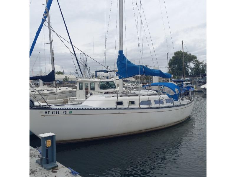 79 Ranger single mast sloop located in New Jersey for sale