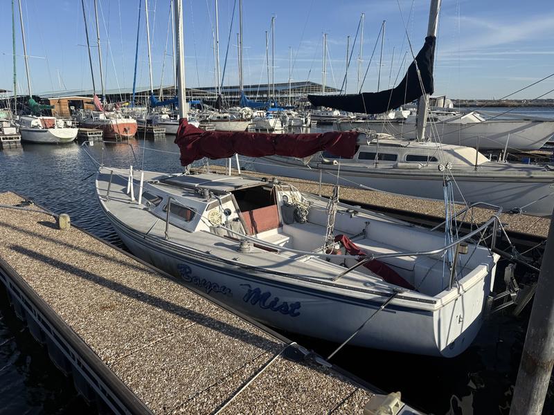 1983 capri 25 located in Texas for sale