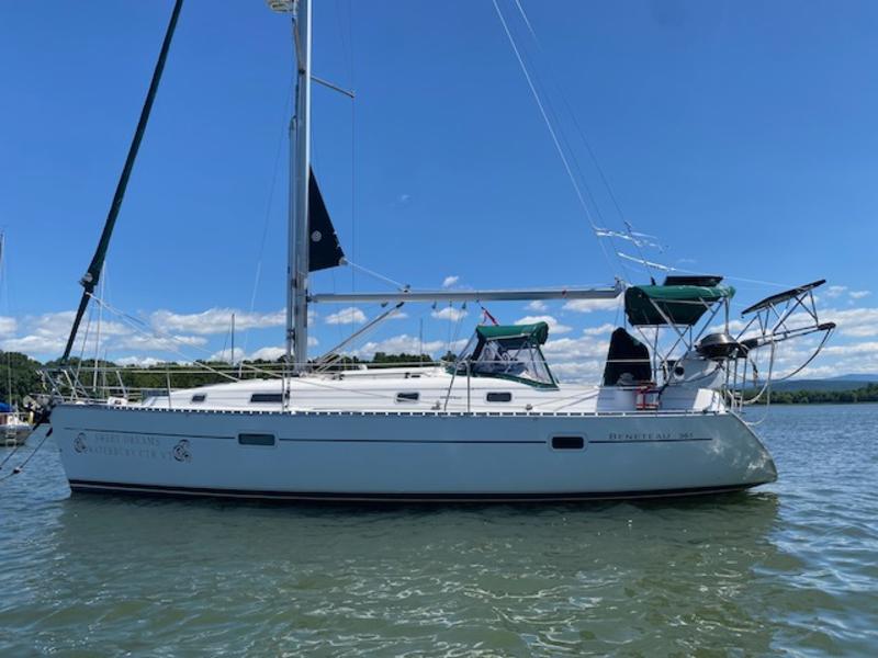 2003 Beneteau 361 located in Vermont for sale