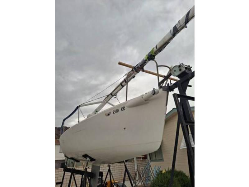 2000 Jboats J/80 located in Texas for sale