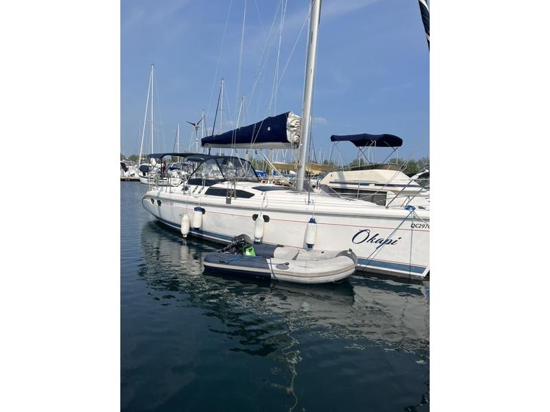1997 Hunter 376 located in Outside United States for sale