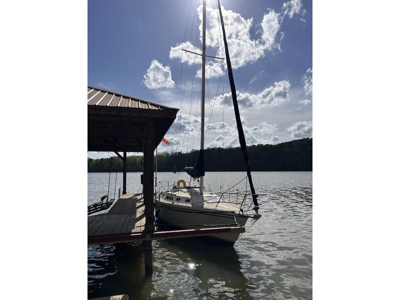 1989 Catalina Catalina 30 located in Alabama for sale