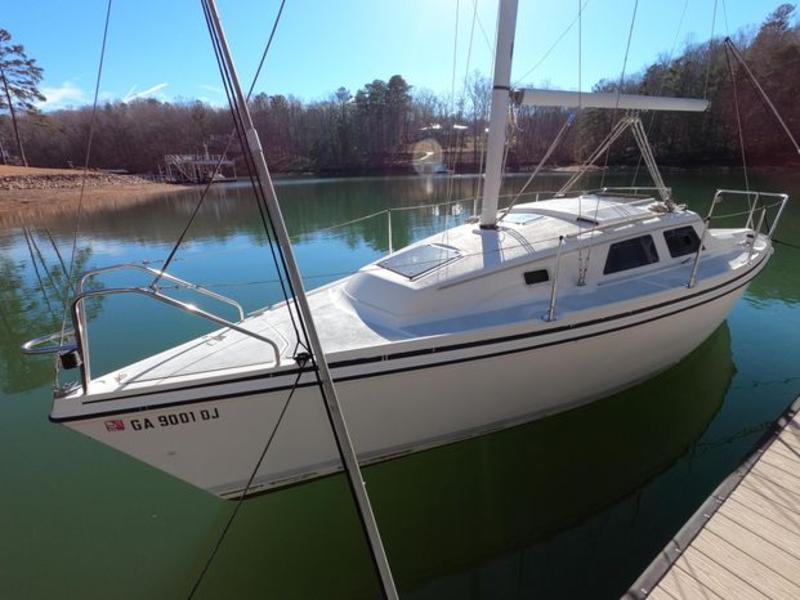 1992 Hunter 27-2 located in Georgia for sale