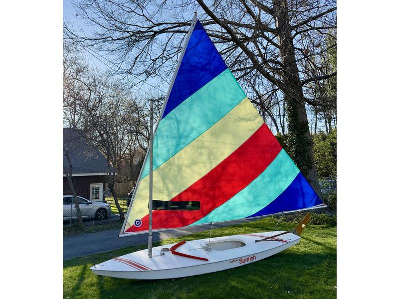 1982 AMF Alcort Sunfish located in New York for sale