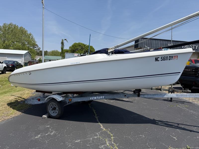2005 Hunter 170 located in North Carolina for sale