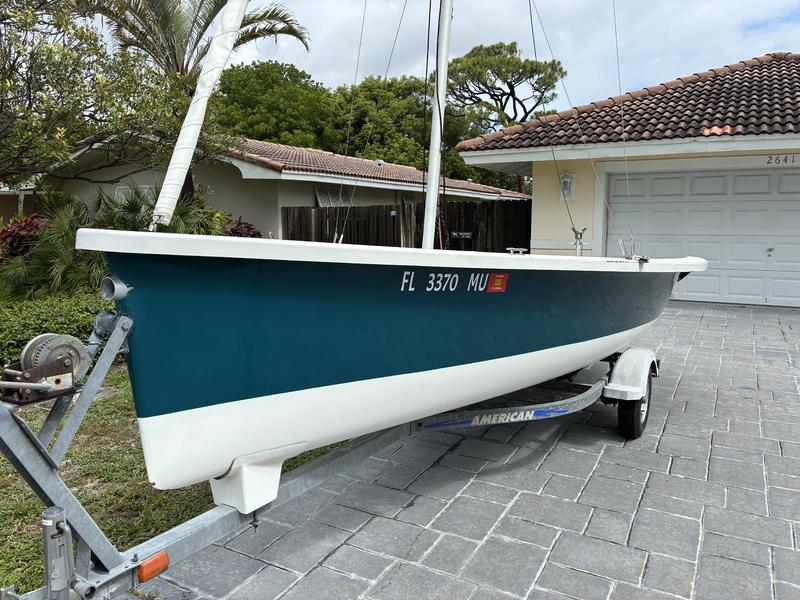 2004 Vanguard Nomad 17 located in Florida for sale