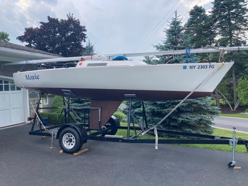 1984 J Boats J/22 located in New York for sale