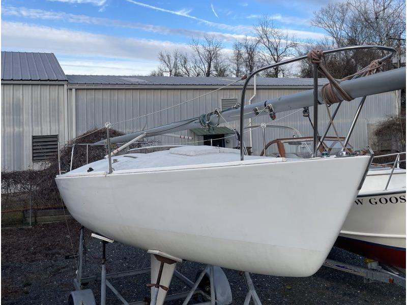 1978 Tillotson-Pearson J24 located in Maryland for sale