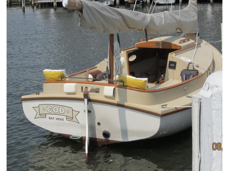 1988 Menger catboat located in New Jersey for sale