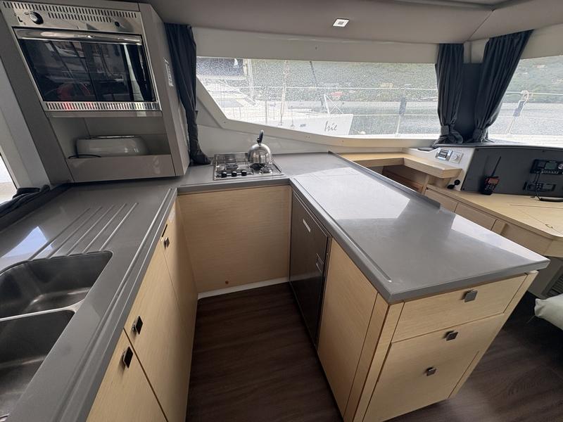 Fountaine Pajot Helia 44 Evolution Oceanic