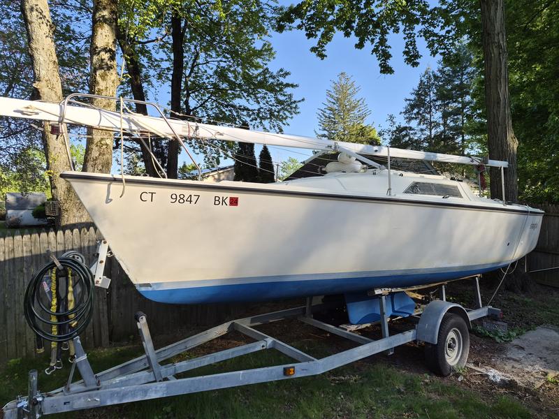 1986 Hunter Hunter 23 located in Massachusetts for sale