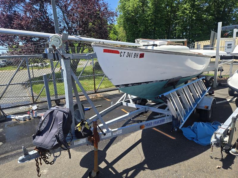  Cape Cod Shipbuilding Bulls Eye located in Connecticut for sale