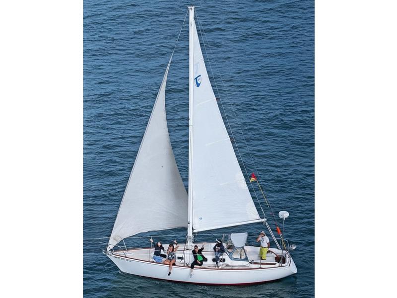 76 Tartan Tartan 30 located in California for sale