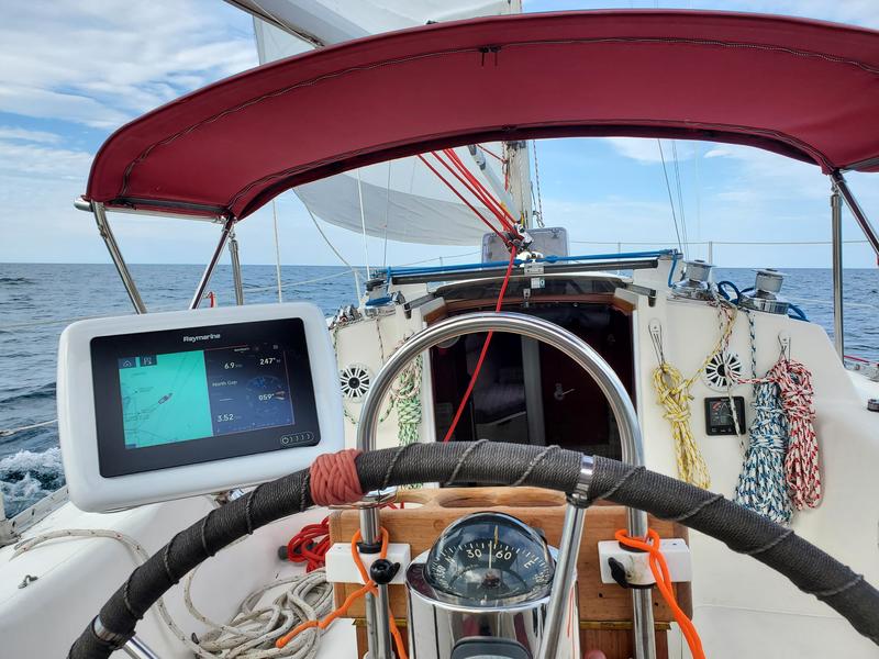 1983 Canadian Sailcraft CS33 located in Wisconsin for sale