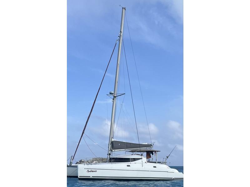 1996 Fountaine Pajot 38 Athena located in  for sale