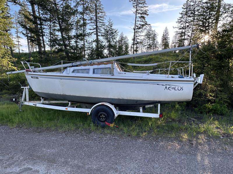 1985 Catalina Catalina 22 located in Montana for sale