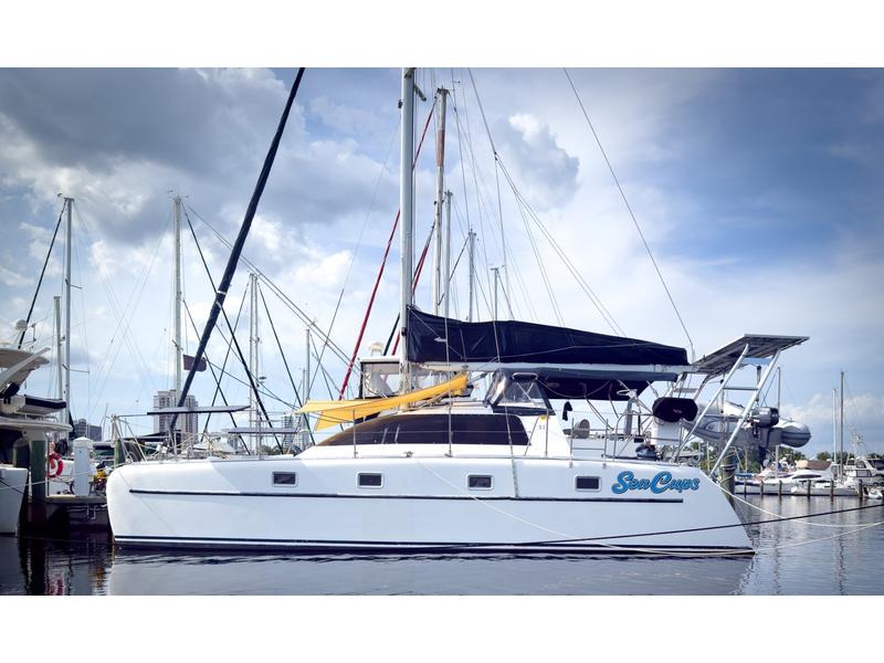 1998 Endeavour 35 Victory located in  for sale