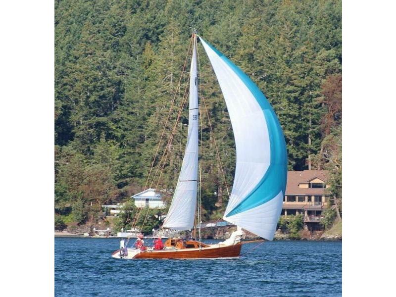 1997 Custom 30 Performance Sloop located in Washington for sale