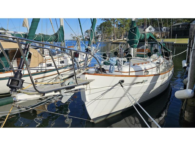 1985 Hans Christian 33T located in  for sale