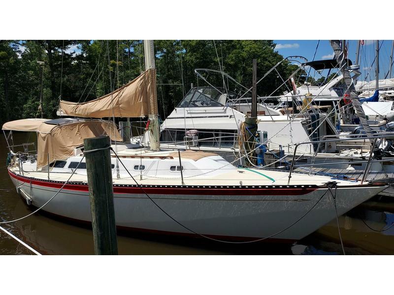 1977 Islander 36 located in  for sale
