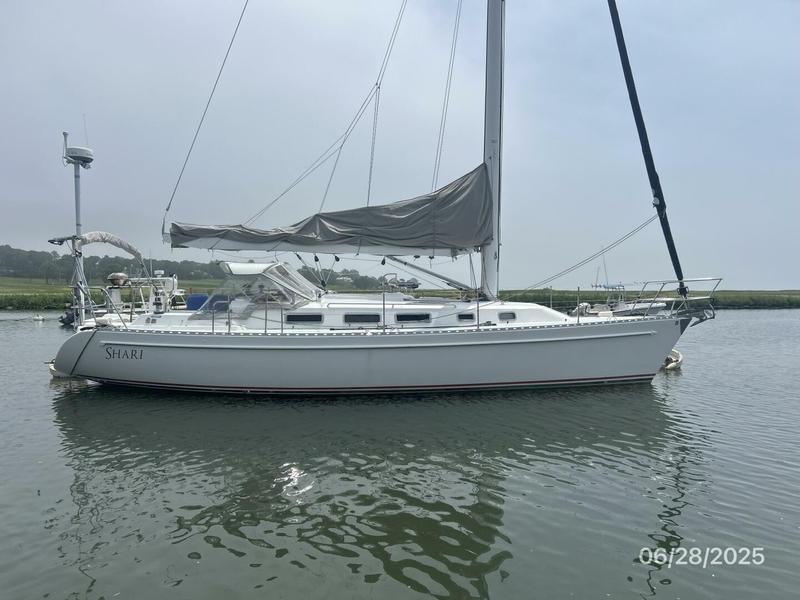 1995 Freedom 40/40 located in  for sale