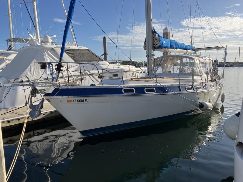 1988 Morgan Catalina Classic 41 located in Florida for sale